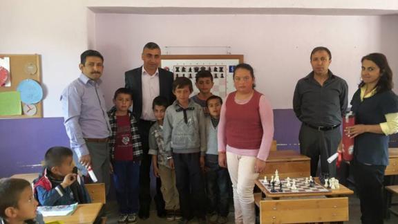 Çatalçam Köyü İlk / Ortaokulu´nun düzenlemiş olduğu satranç turnuvası