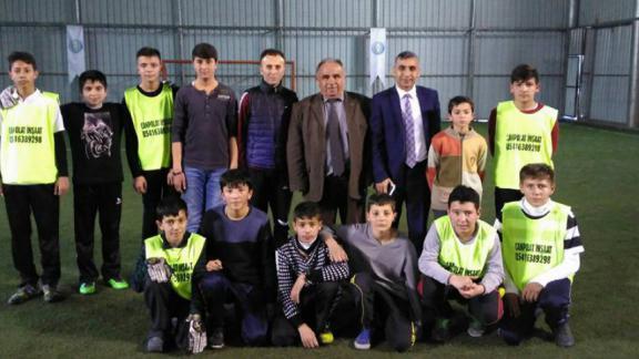 Tufanbeyli Halk Eğitimi Merkezi Müdürlüğü tarafından  Futbol Okulu kursu açıldı.